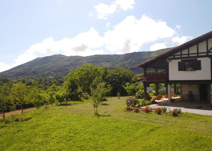 Country house Maidanea Hondarribia